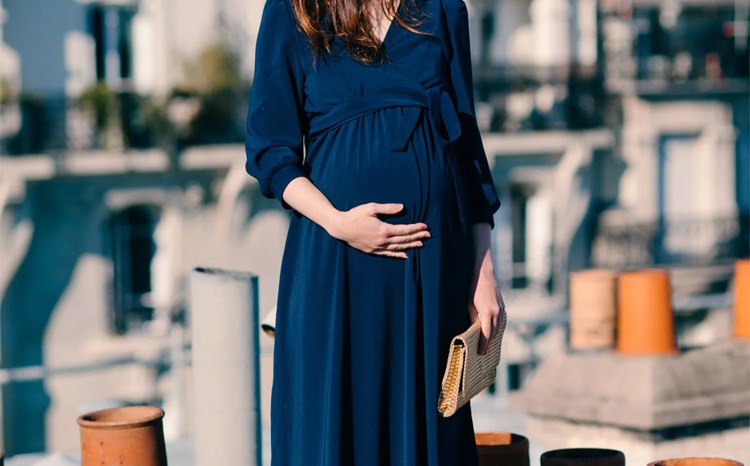 Vêtements de grossesse et d'allaitement made in France : l'élégance au service de la maternité