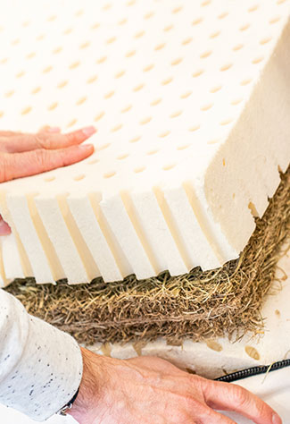 Garnissage d'un matelas en latex naturel Cosme