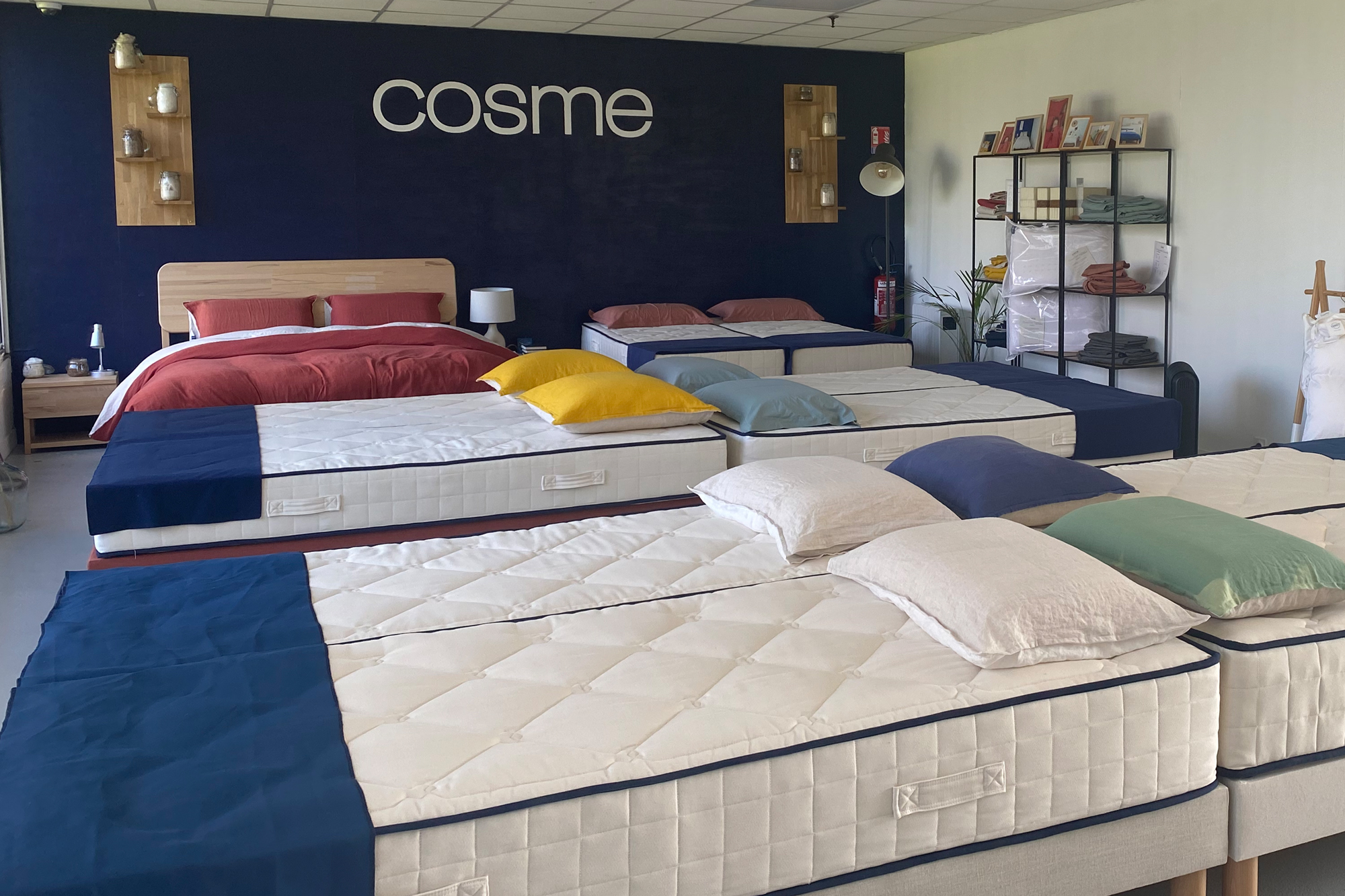 Atelier Cosme Literie avec des matelas en exposition
